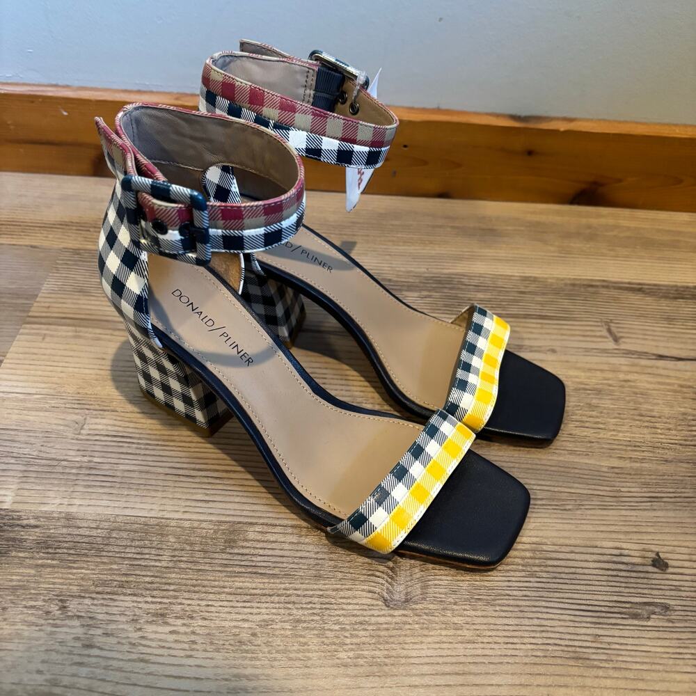 Donald Pliner Watson Gingham Print Block Heel Sandal - size 9